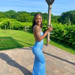 Meet your Posher, Asha